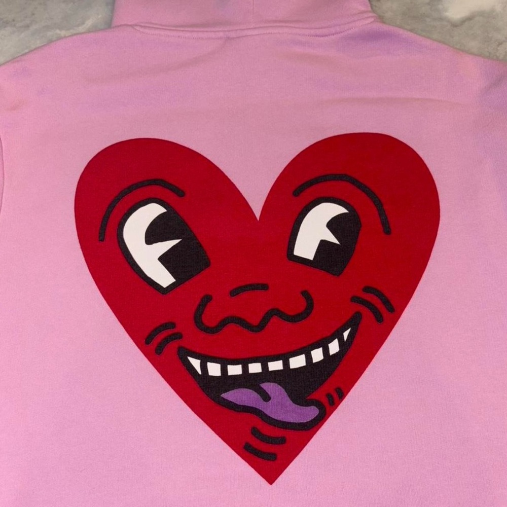 Keith Haring Heart Graphic Hoodie Men’s/Women’s - Picture 6 of 6